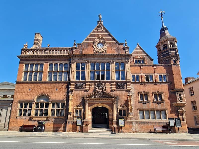 Worcester City Art Gallery and Museum - Image 1