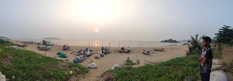 Gold sand beach - Image 1