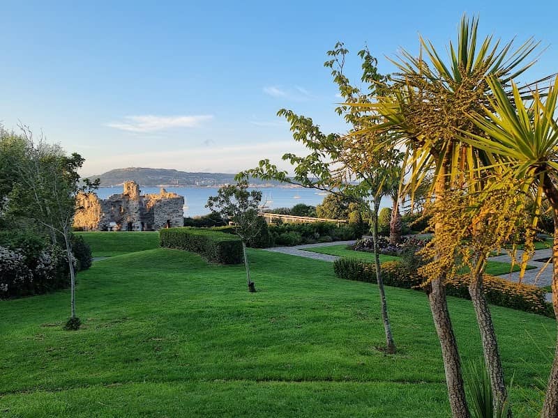 Sandsfoot Gardens - Image 2