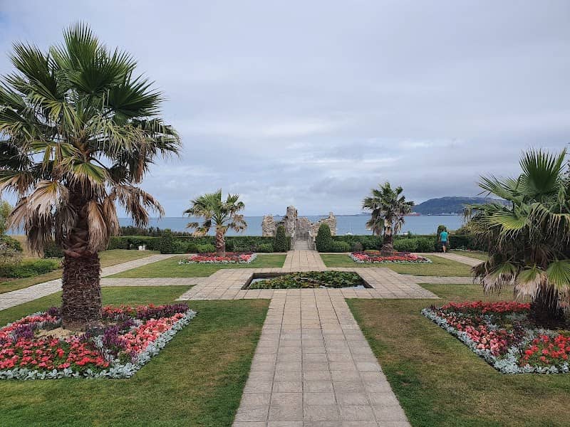 Sandsfoot Gardens - Image 1