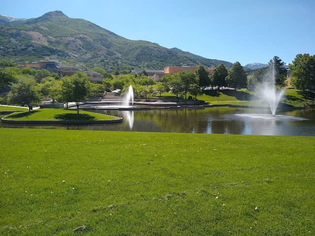 WSU Fountain - Image 2
