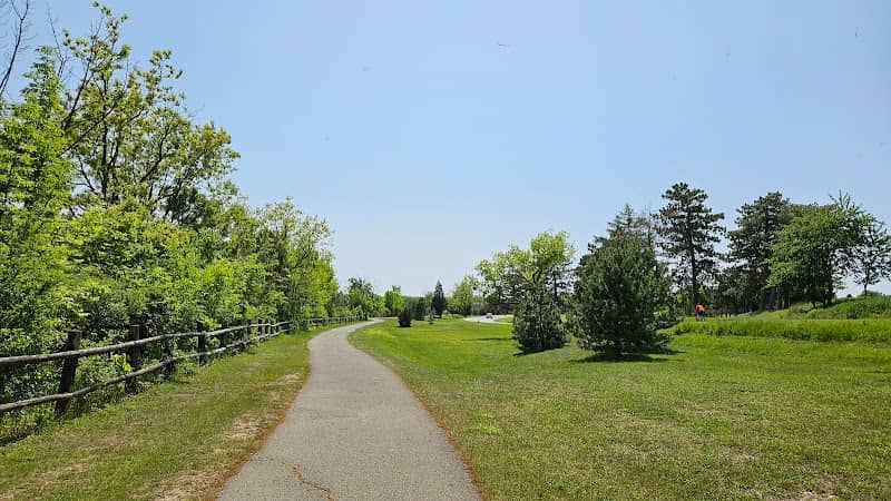 Locust Grove Picnic Area - Image 1