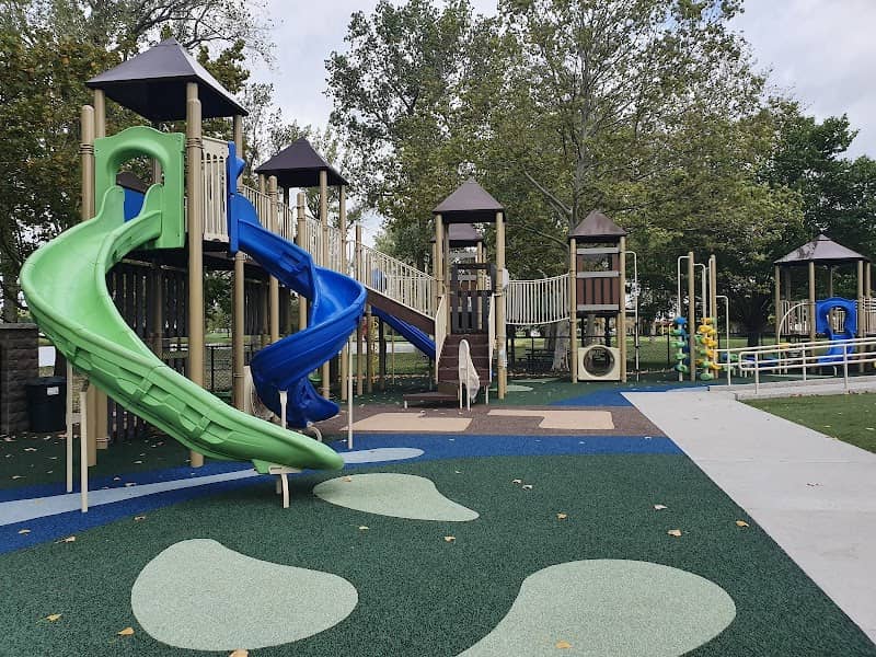 Huizenga Park - Image 1