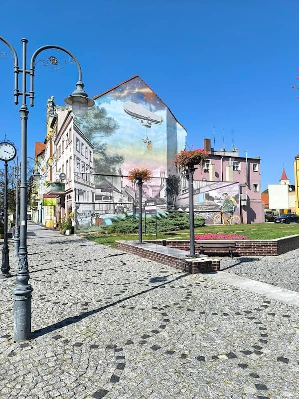 Mural przy placu Wyzwolenia - Image 2