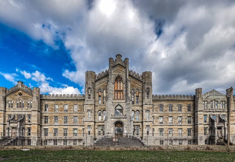 The Castle - Image 1