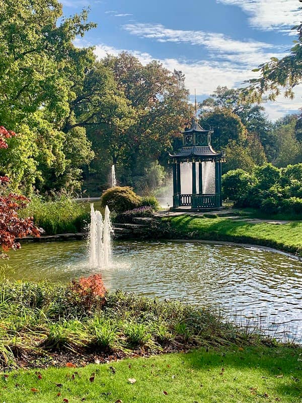 Cliveden Water Garden - Image 3
