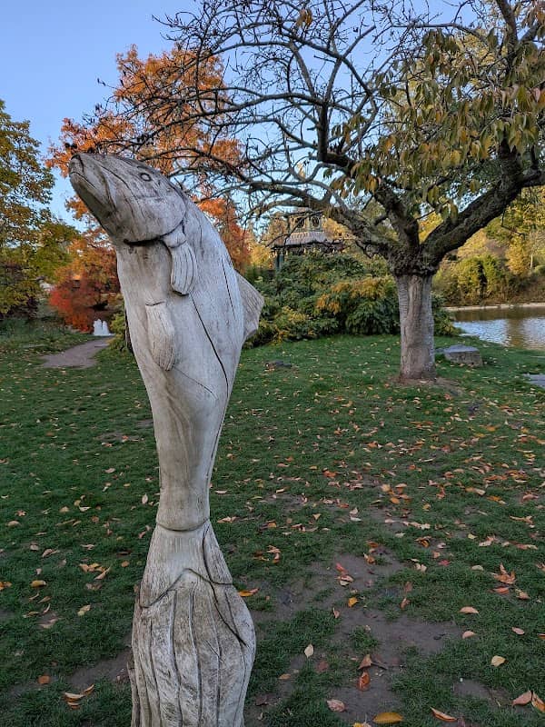 Cliveden Water Garden - Image 2