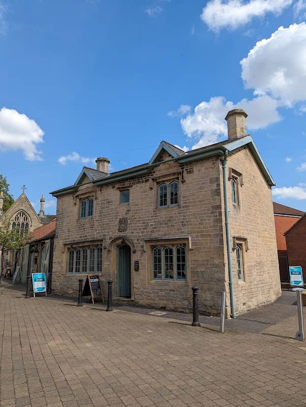 Navigation House Visitor Centre - Image 1
