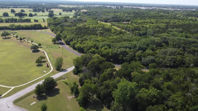 Lions Park - Image 1