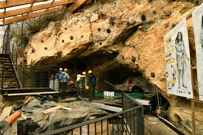 Fumane Cave - Image 1
