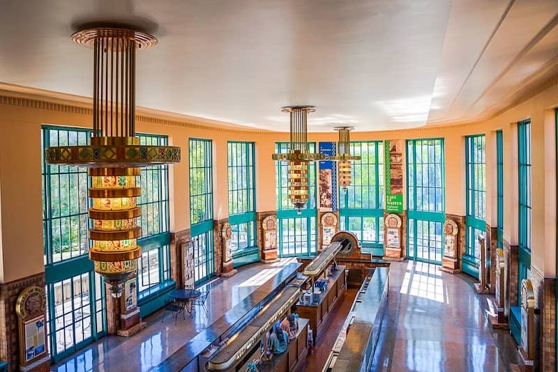 Hall Of Waters Visitor Center - Image 1