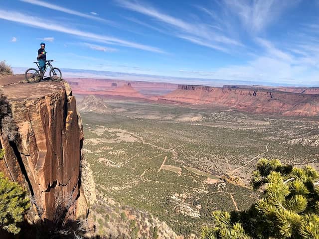 Lower Porcupine Rim Trail - Image 1