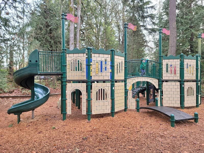 Island Crest Park - Image 1