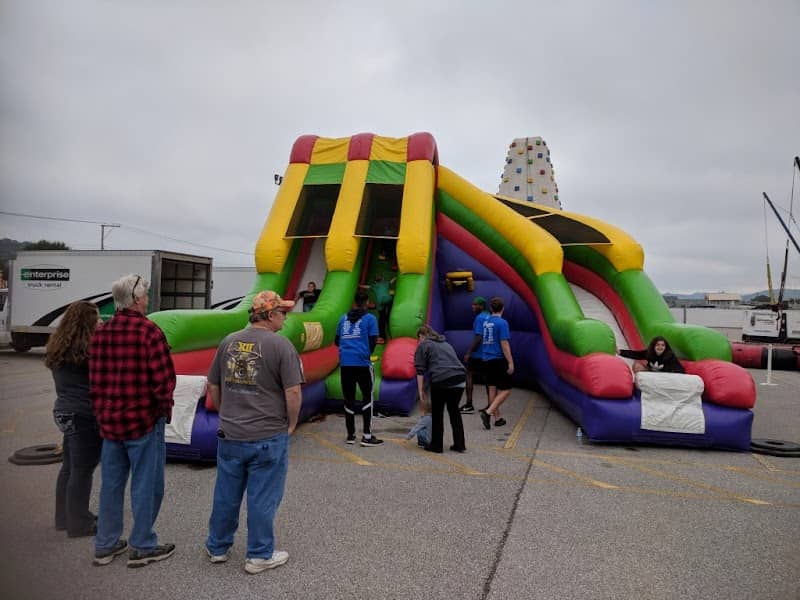 Quantum Party Rentals - Image 1