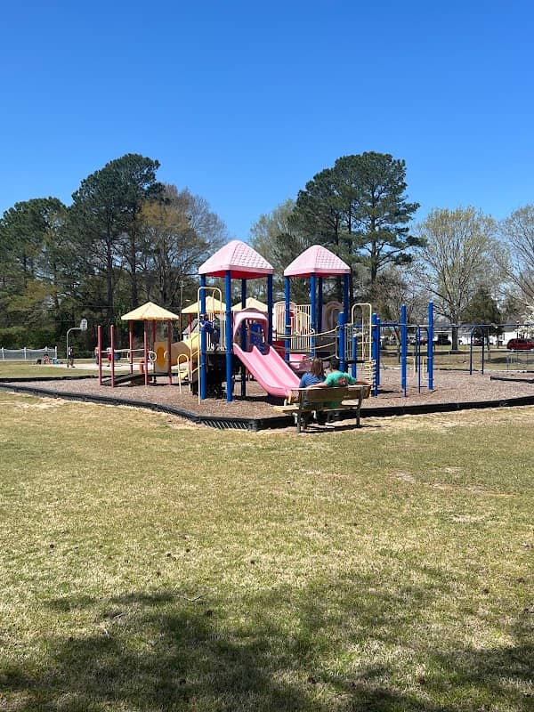 Ernest Freeman Park - Image 1
