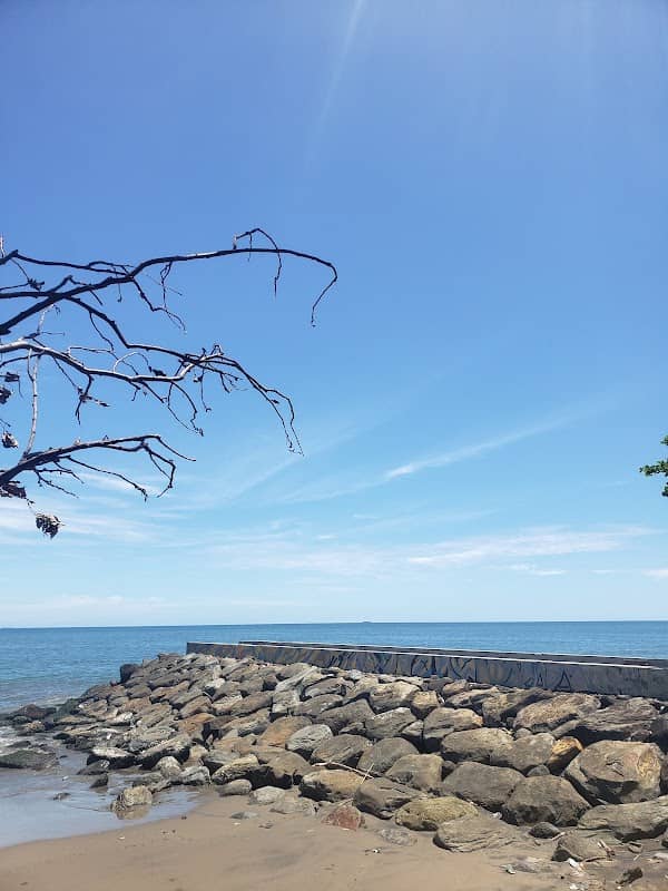 Taplau Pantai Padang - Image 2