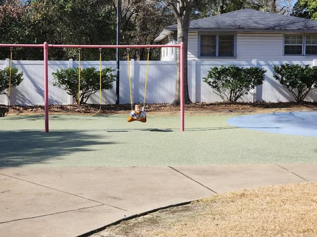 Caractor Park - Image 2