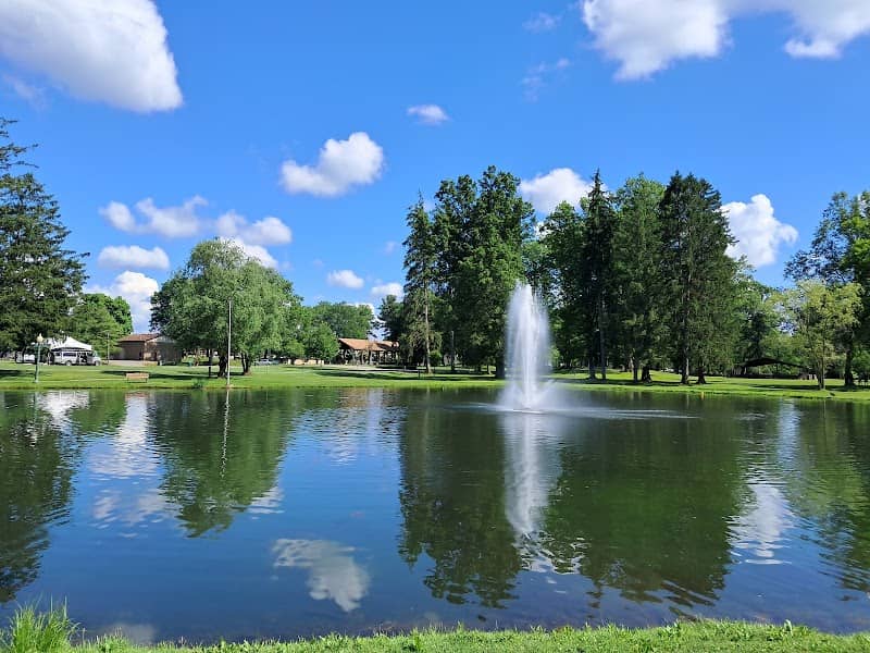 Grove City Memorial Park - Image 1