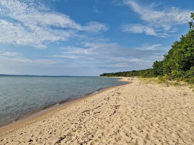 Maple Bay Beach - Image 1