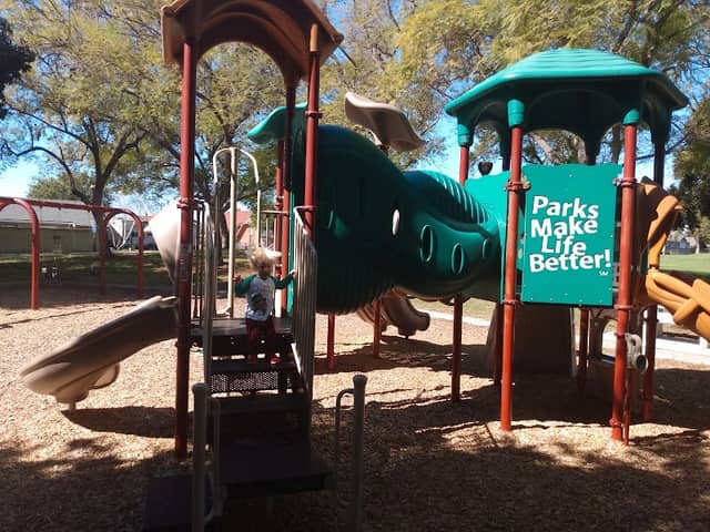 Magnolia Tree Park - Image 1