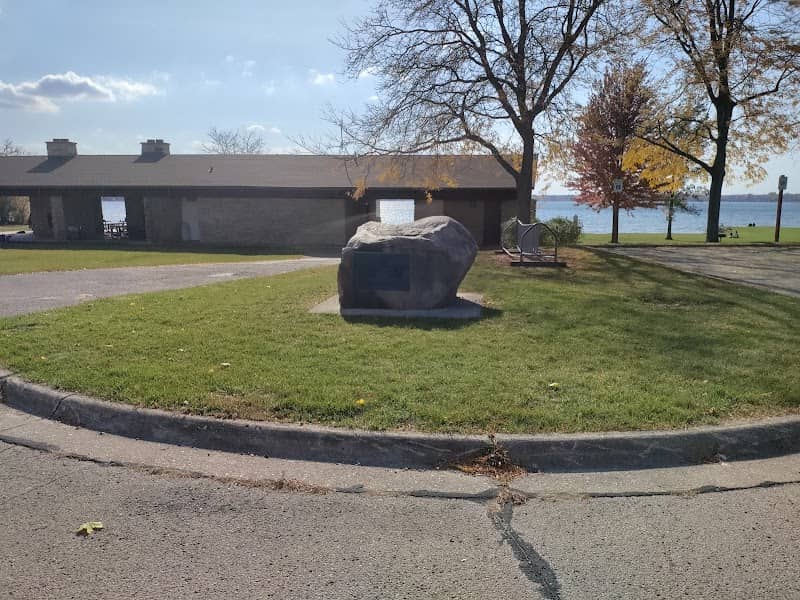Silver lake park - Image 1
