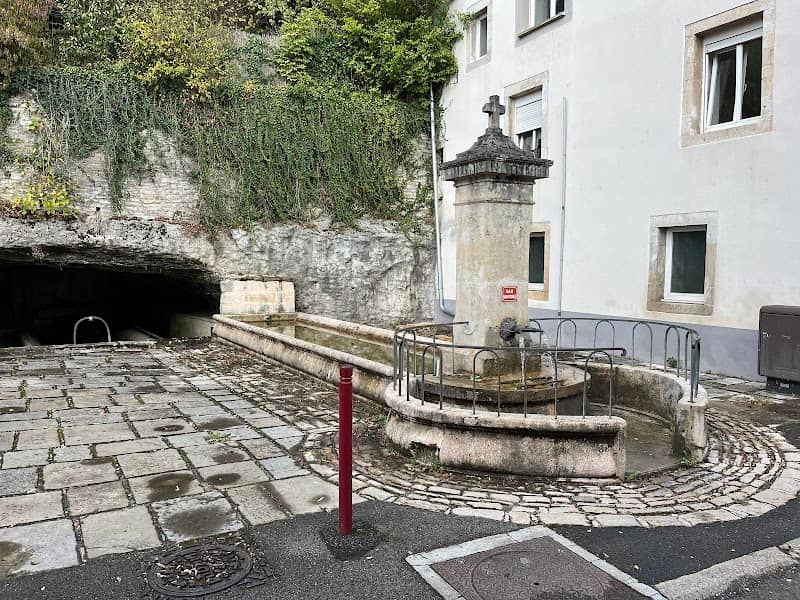 Fontaine - Image 2