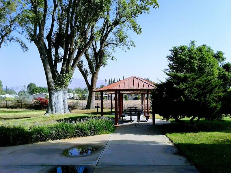 Veterans Memorial Park Community Center - Image 2