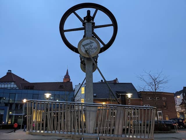 Spielmal Denkmal - Image 1
