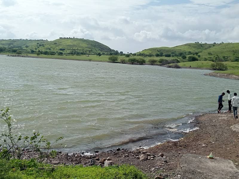 CHAS LAKE - Image 1