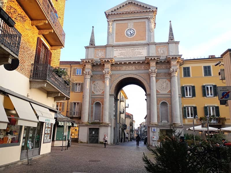 Arco Trionfale di Chieri - Image 1