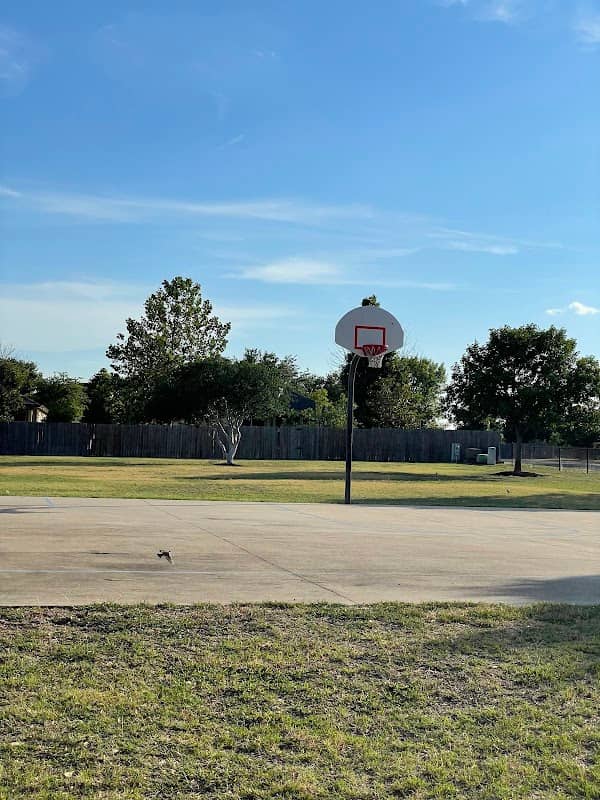 Silverado neighborhood park - Image 2