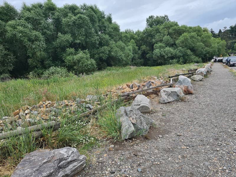 North Vernon Park - Image 1