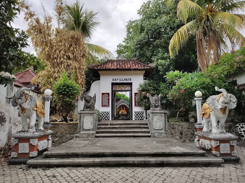 Puri Agung Singaraja - Image 1