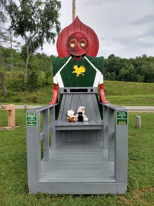 Holly-Gray Park - Image 2