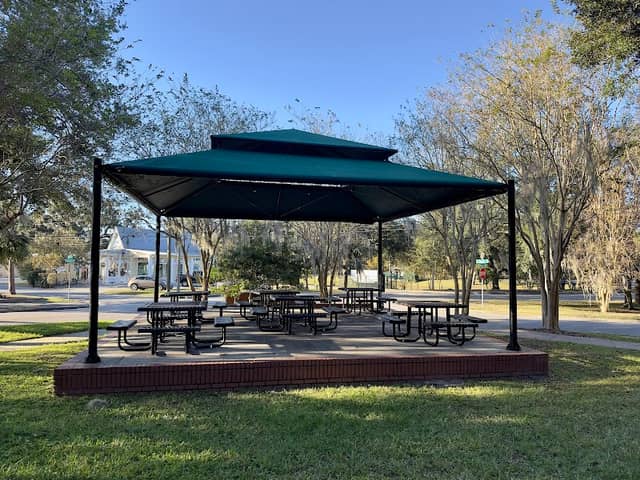 Sunflower Park - Image 2