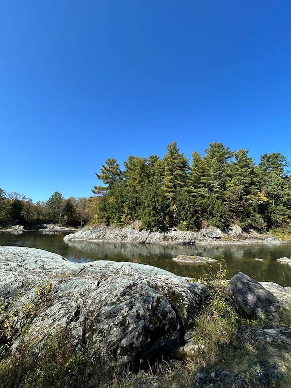 Island View Park - Image 1