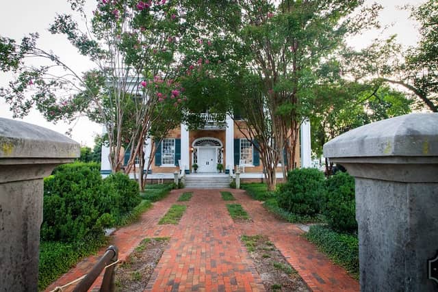 Battle-Friedman House & Gardens - Image 1