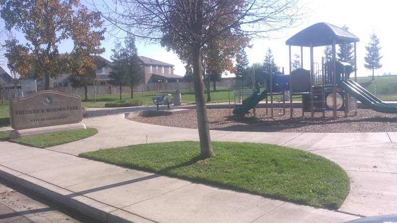 Frederick Worden Park - Image 1