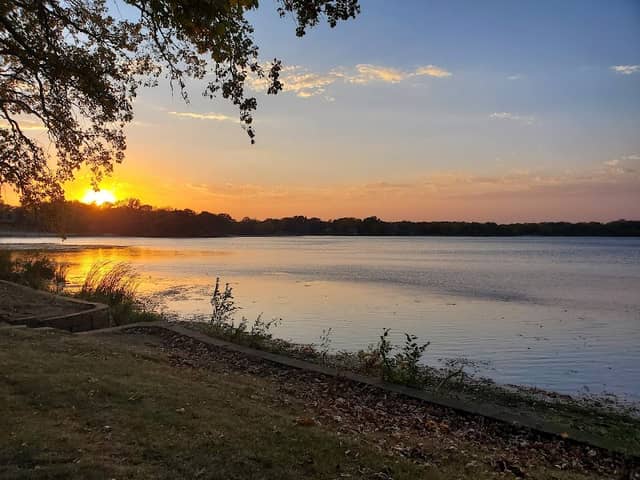 Orchard Lake Park - Image 2