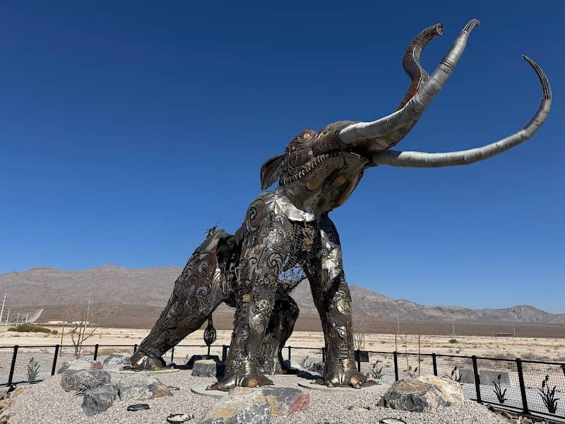 Monumental Mammoth - Image 2