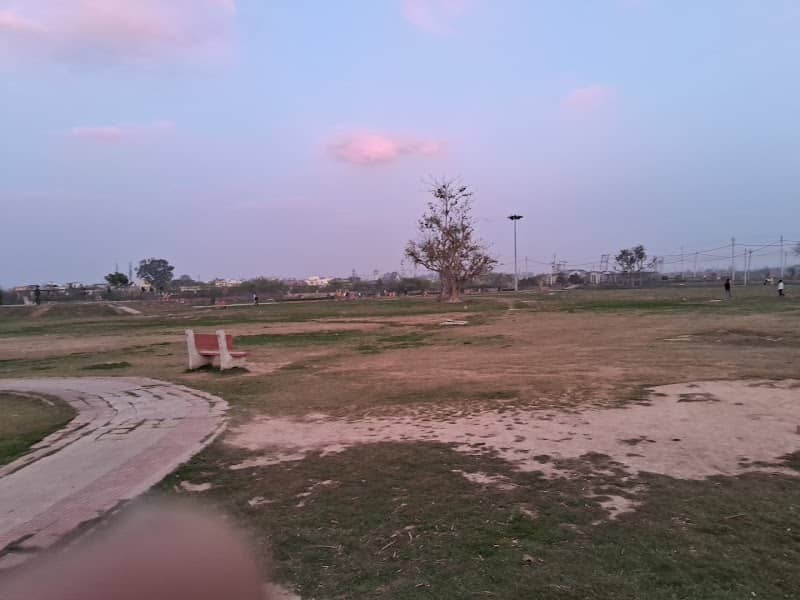Sector park - Image 1