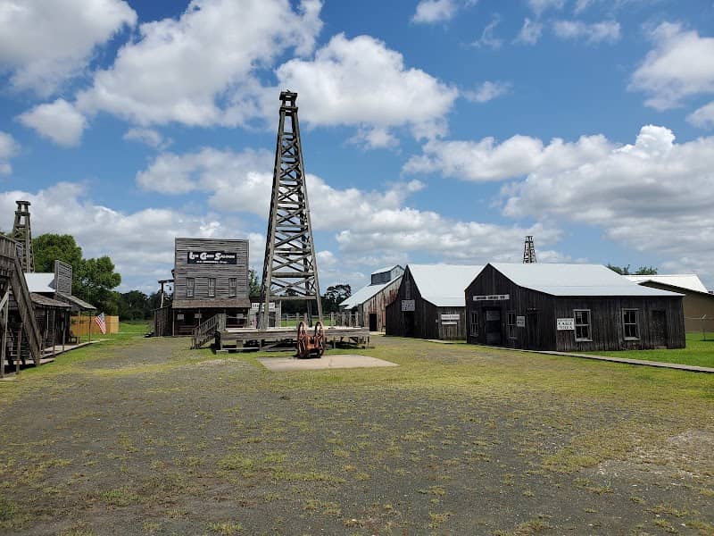 Spindletop Gladys-City Boomtown Museum - Image 2