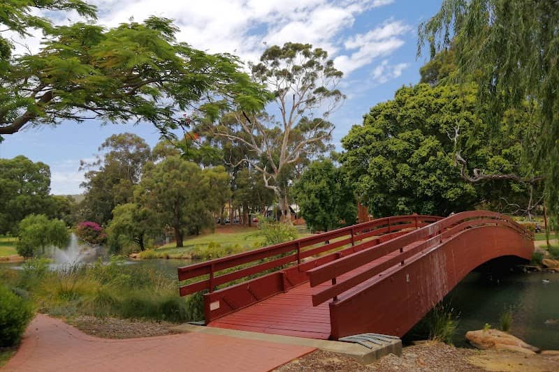 Minnawarra Park - Image 1