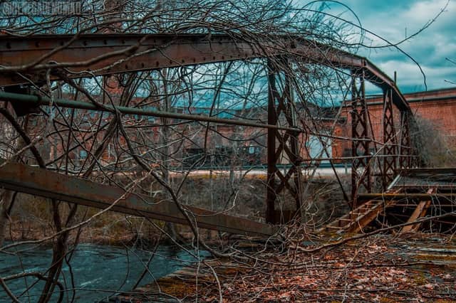 Phenix Harris Riverwalk - Image 1