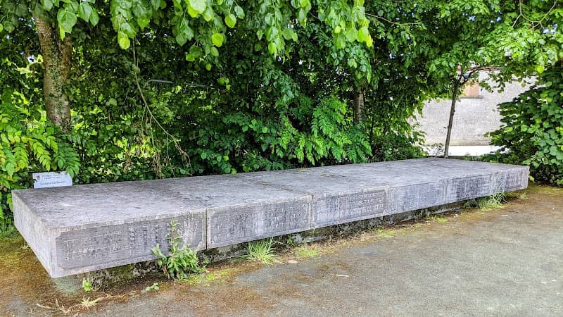 Sculptured Bench - Image 1