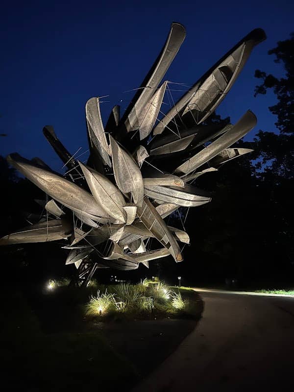Canoe Sculpture - Image 1