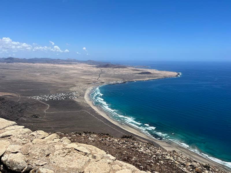 Acantilados de Famara - Image 1