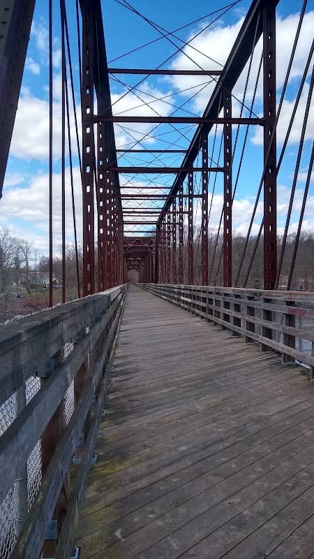 Canalside Rail Trail - Image 1