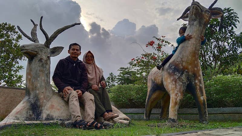 Kawasan Wisata Air Panas Cipari - Image 1