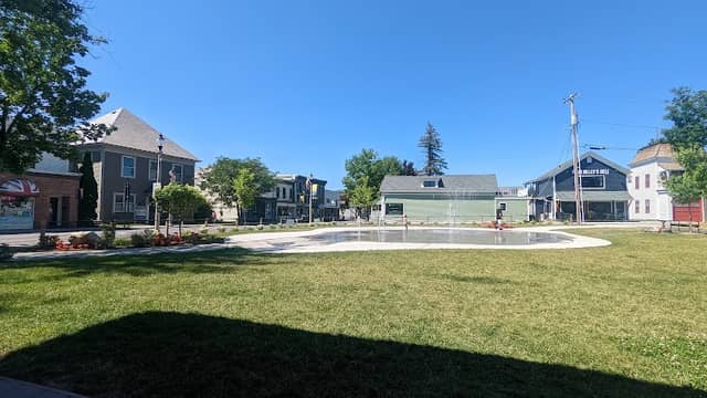 Merchants' Park - Image 1